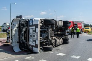 how long does it take to settle truck accident